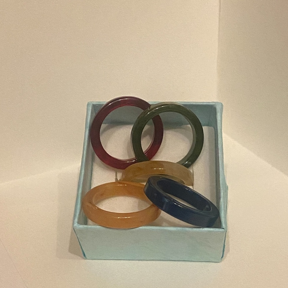 Colorful resin rings